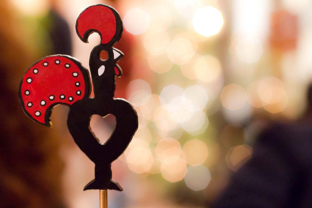 Red and Black Chicken Logo - The World's most recently posted photo of nandos and red