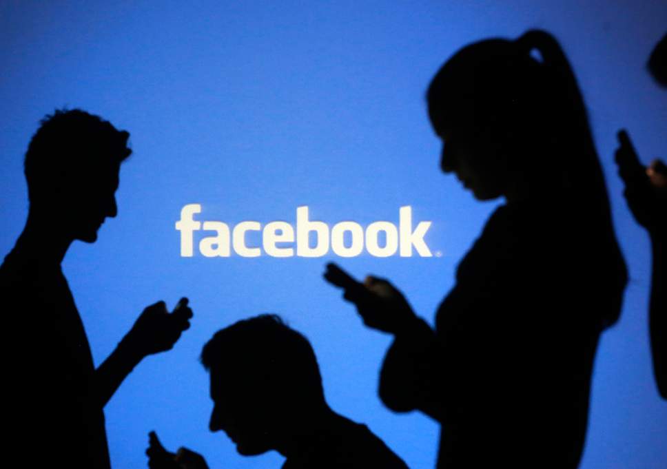 Facebook Friends Logo - Facebook friends are almost entirely fake, finds study