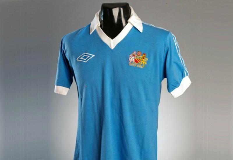 1970s Umbro Logo - Manchester City 1970s Umbro Home Football Shirt | Football Shirts ...