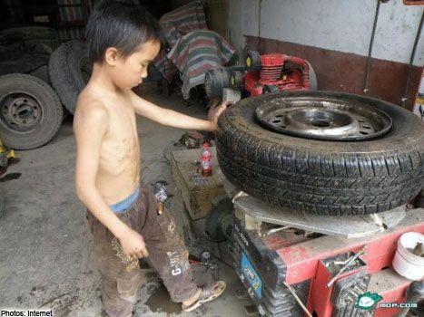 Old School Mechanic Shop Logo - News) 10-year-old school dropout works as car mechanic