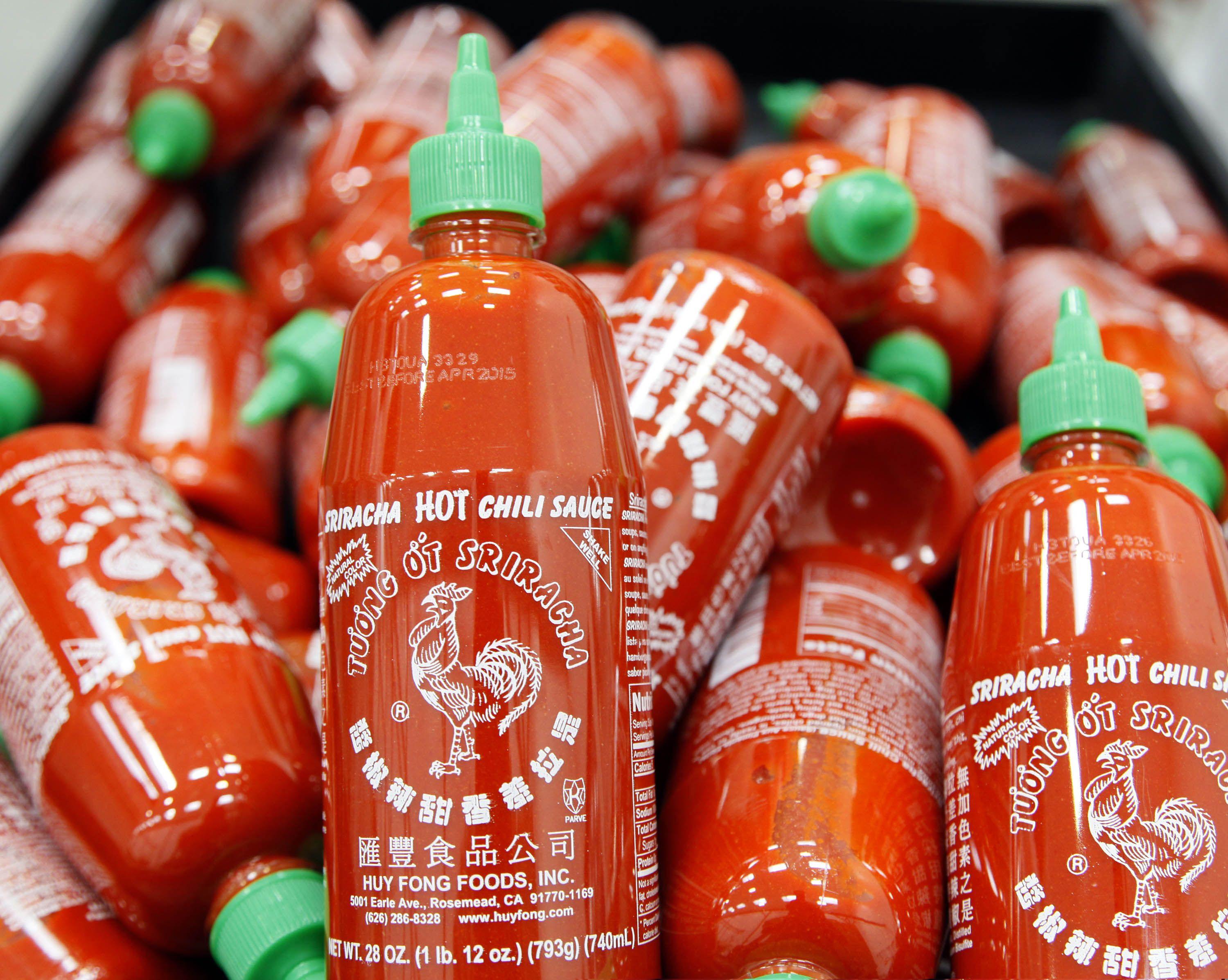 Hot Sauce Food Logo - Men Who Love Spicy Food Have More Testosterone: Study