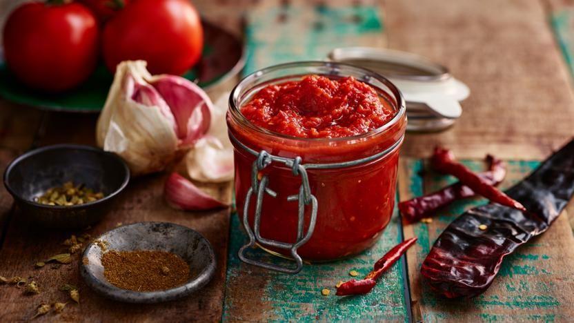 Hot Sauce Food Logo - Hot red chilli sauce recipe