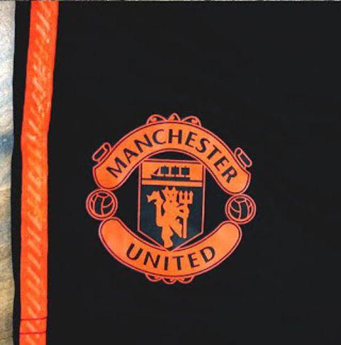 United Orange Logo - Images) Leaked: Manchester United Third Kit For 2015 16 Is Black