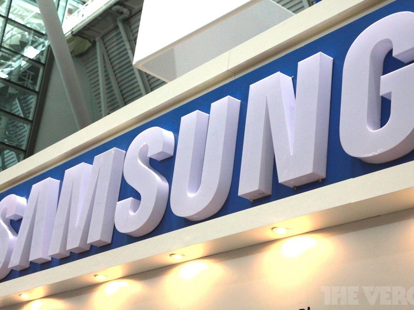 Samsung Commercial Logo - Jury: Samsung willfully infringed Apple's software patents, Apple
