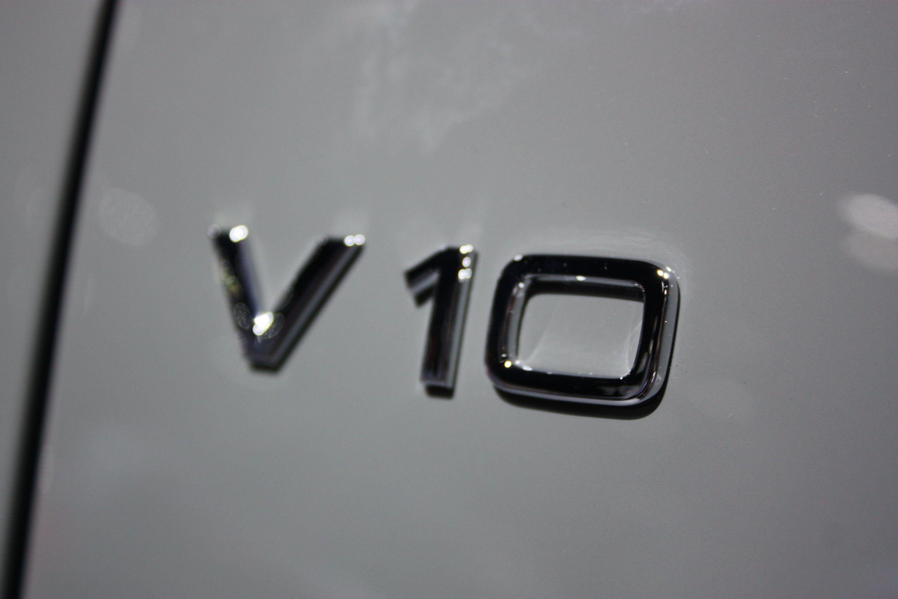 R8 V10 Logo - Audi R8 V10 Plus Exclusive Edition