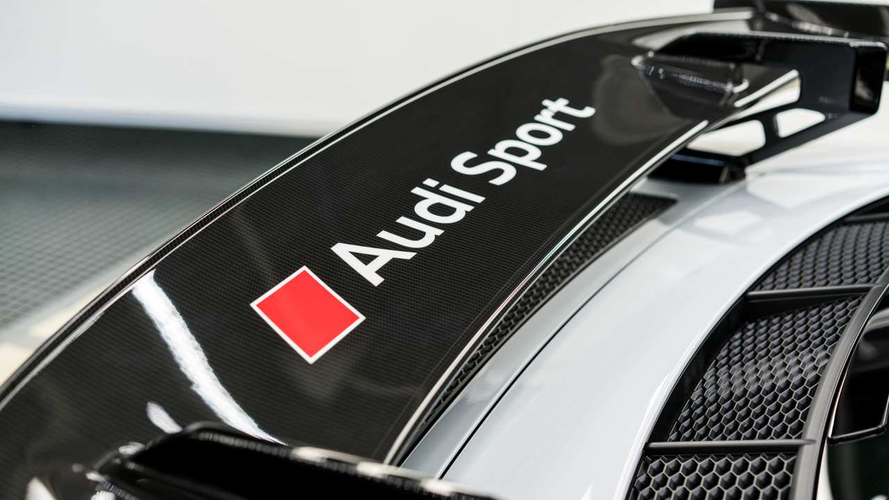 R8 V10 Logo - Audi R8 V10 Plus Competition Package Cuts Weight, Adds Downforce