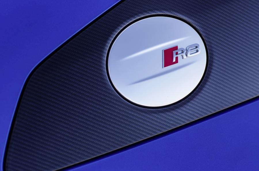 R8 V10 Logo - 2015 Audi R8 review | Autocar