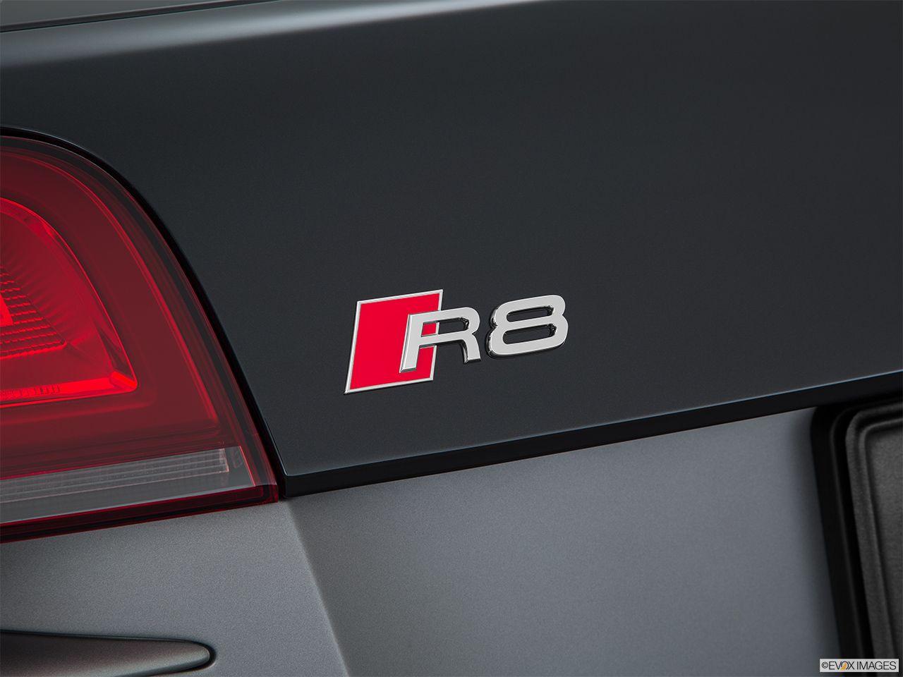 R8 V10 Logo - Audi R8 Convertible Automatic quattro Spyder V10 angle