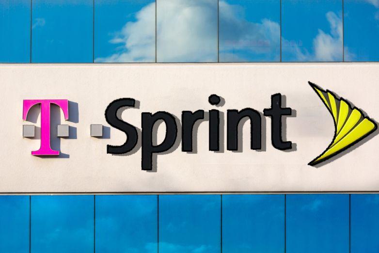 Sprint Old Logo - Everything that'll change for Sprint customers now that T-Mobile is ...