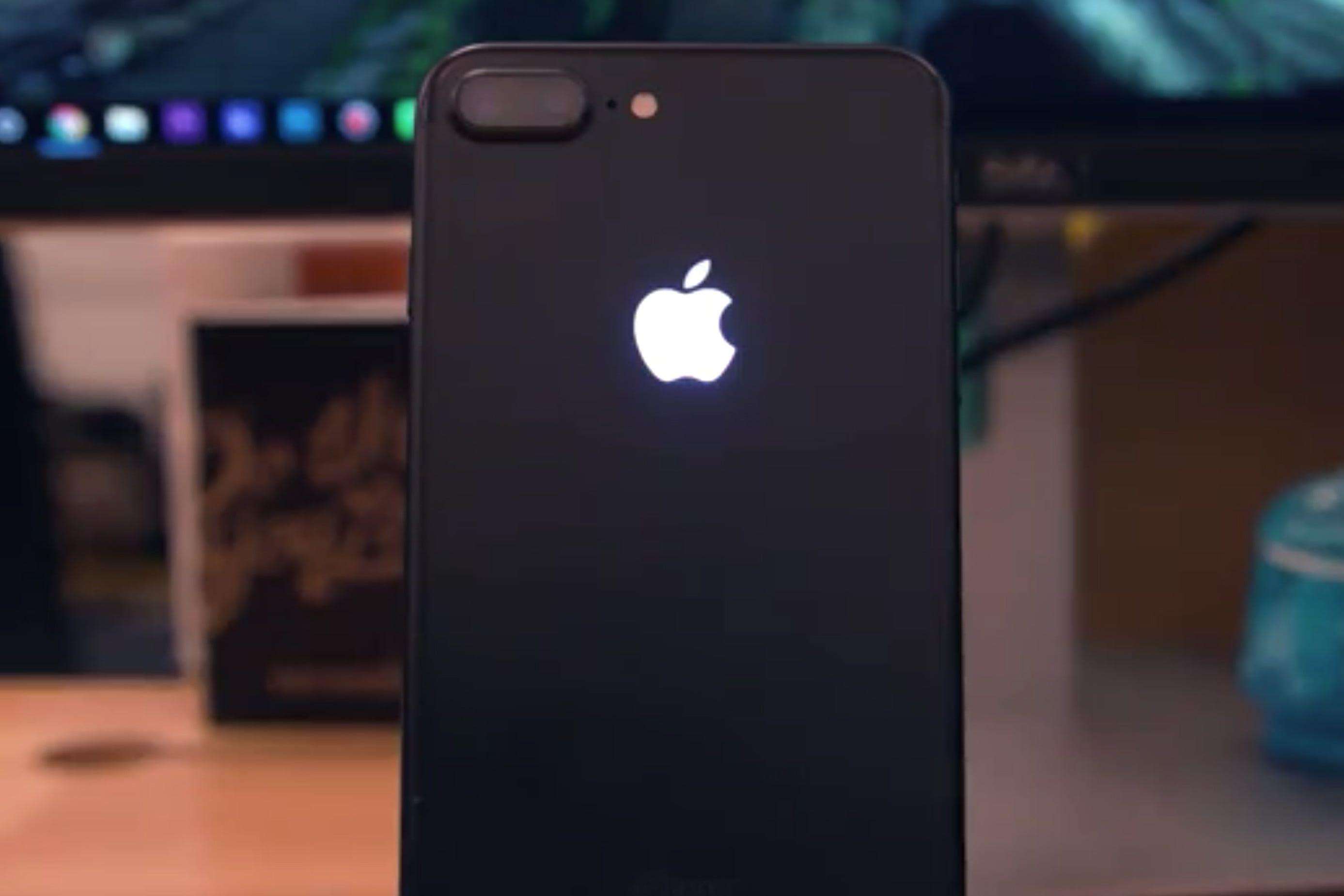 Glowing Apple Logo - How to Make the Apple Logo on an iPhone 7 Light Up | Digital Trends