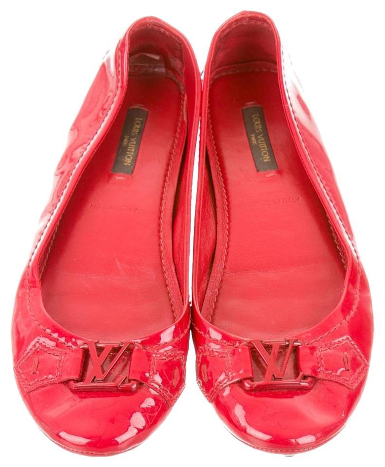 Louis Vuitton Red Round Logo - Louis Vuitton Red Patent Leather Lv Logo Round Toe 35.5 Flats Size