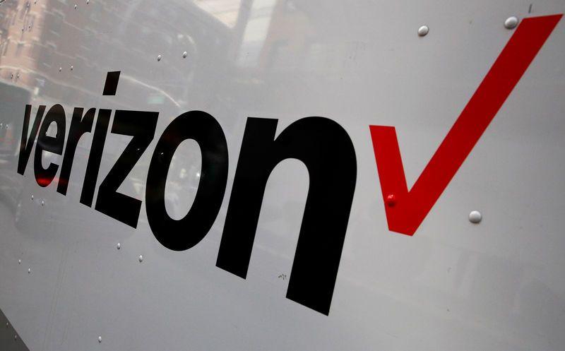 New Verizon Logo - Verizon sees no increase in 2019 profit, misses fourth quarter ...