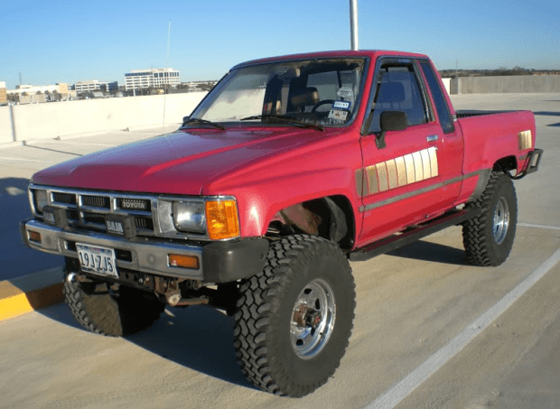 Old Toyota Tacoma Logo - The Toyota Tacoma – A Skier's Best Friend | Unofficial Networks
