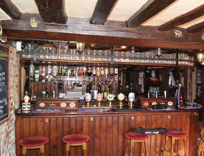 Red Lion Bar Logo - The Red Lion in Lenham Kent offering a wide range of real ales andd ...