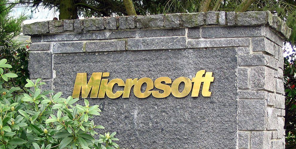 Stone Microsoft Logo - Stone sign bearing the Microsoft logo in gold letters - Techly