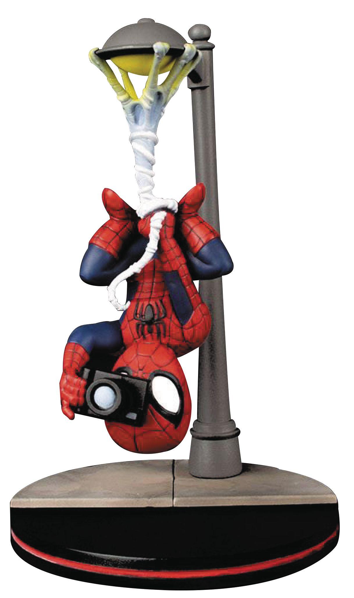 Cam Q Red Logo - Marvel Q Fig Man With Spider Cam