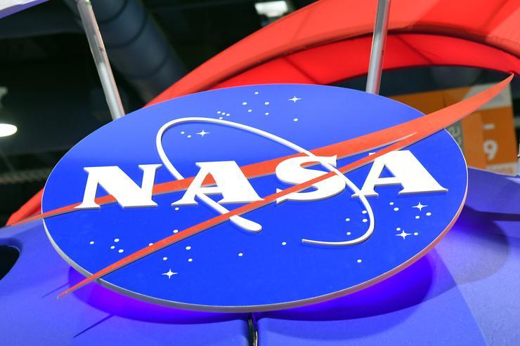 NASA Ball Logo - Woman Fired By NASA After Tweeting 
