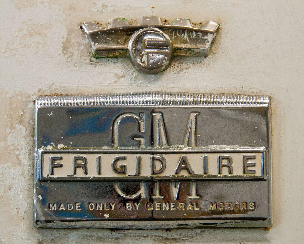 Frigidaire Logo - Frigidaire Logo on Penelec's Oldest Fridge | Penelec custome… | Flickr