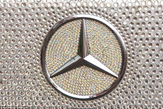 Daimler PE Logo - Grupul Daimler Mercedes, Anchetat Pentru Fraudarea Emisiilor, Pe