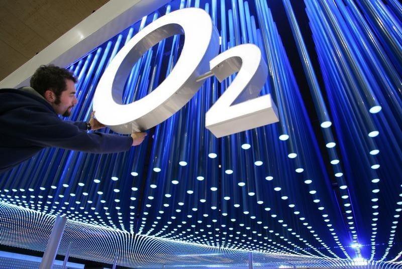 British Mobile Phone Manufacturer Logo - Ofcom urges Brussels to block O2 and Three merger - FT