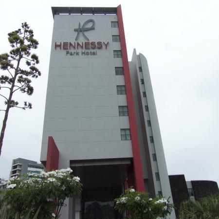 Hennessy Hotel Logo - outside picture Park Hotel, Ebene