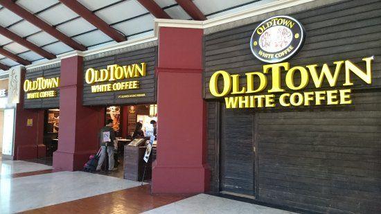 Red and White Coffee Logo - 店舗外観 of Old Town White Coffee, Jakarta