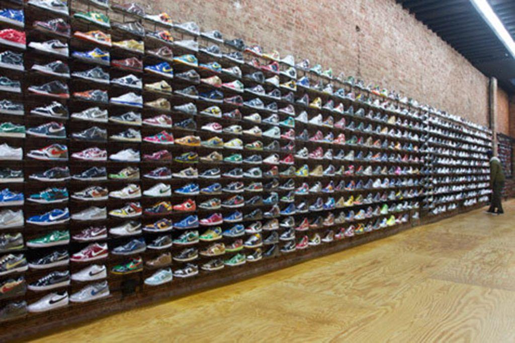 Flight Club Shoe Store Logo - Sneaker stores in NYC for the perfect pair of kicks