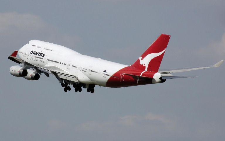 Kangaroo Airline Logo - Qantas and Emirates: A Marriage Made in Hell? – backpackerlee