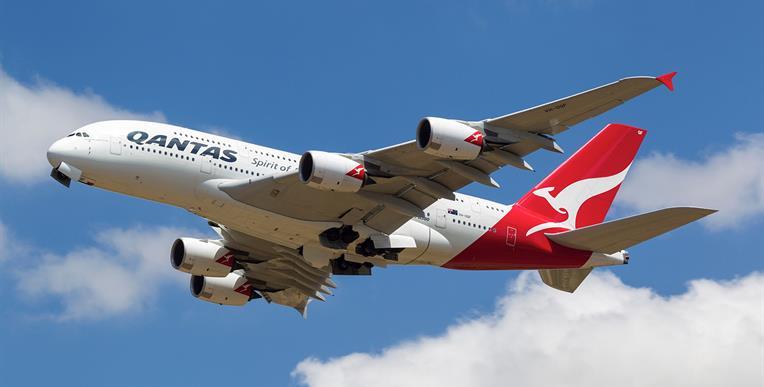 Airline with Kangaroo Logo - Why has Qantas axed Dubai & returned to the Singapore Kangaroo Route ...