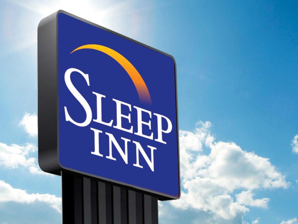Sleep Inn Logo - Best Price on Sleep Inn near JFK AirTrain in New York (NY) + Reviews!