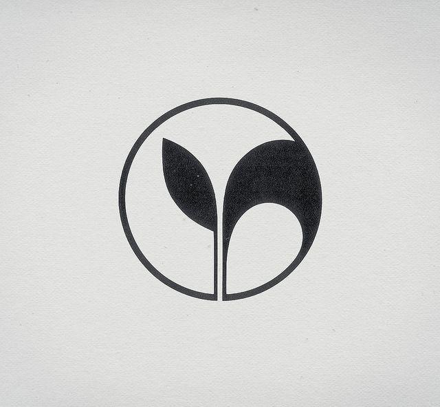Jordan Circle Logo - Retro Corporate Logo - Jordan Lloyd | Logos | Pinterest | Logos ...