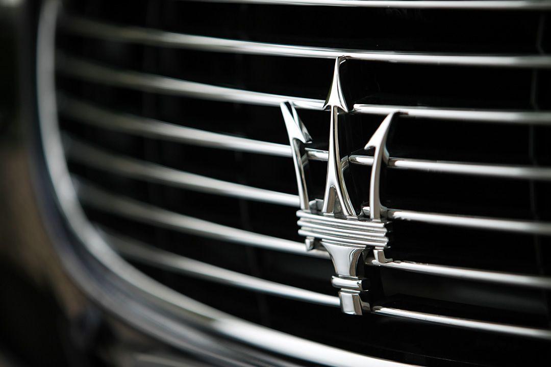Trident Car Logo - Maserati Quattroporte Trident