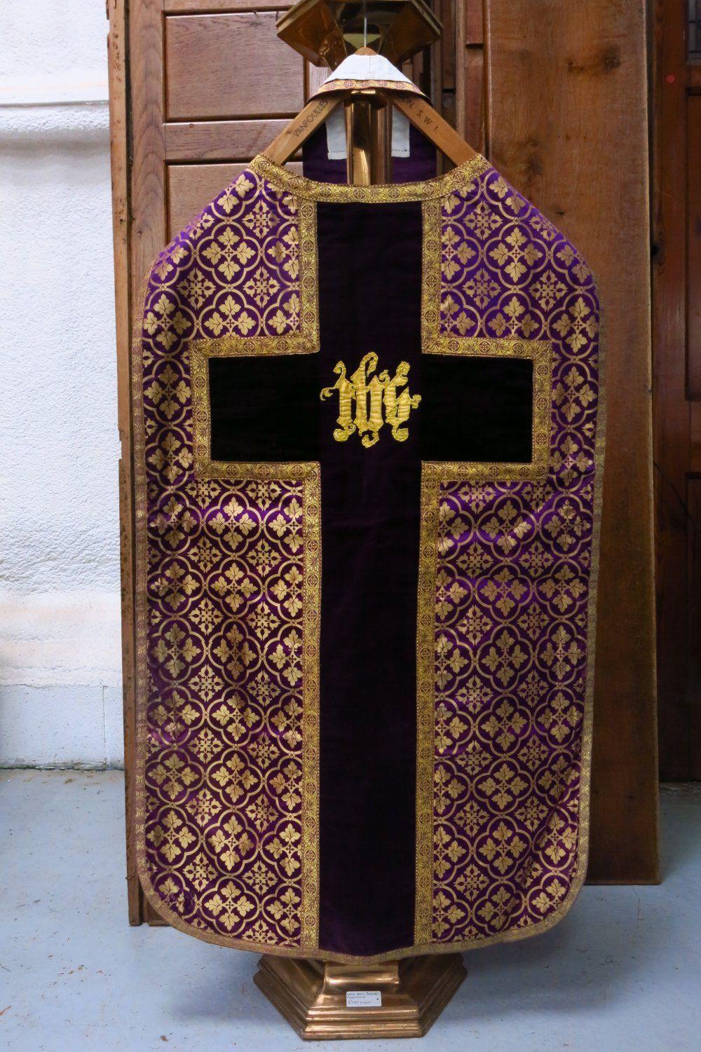 Purple and Gold Church Logo - Chasuble Purple Velvet And Gold Damask Silk Antique Church Furnishings