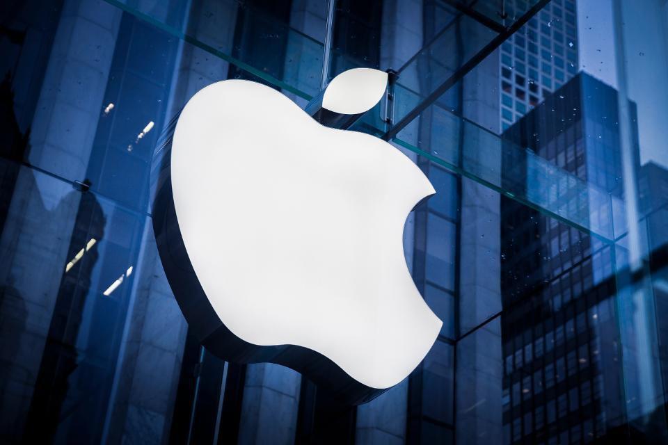 2018 Apple Company Logo - Apple, Berkshire Hathaway Lead America's Largest Public Companies In ...