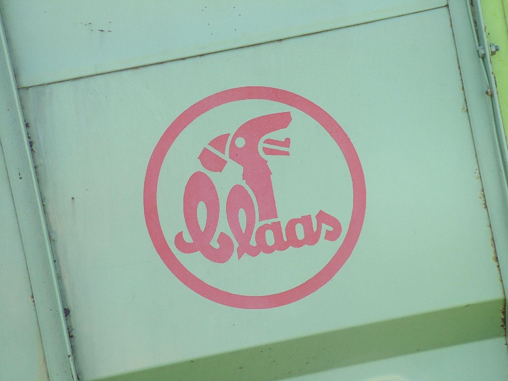 Claas Logo - File:Claas combine (1967), Traktormajális 2011 c.jpg - Wikimedia Commons