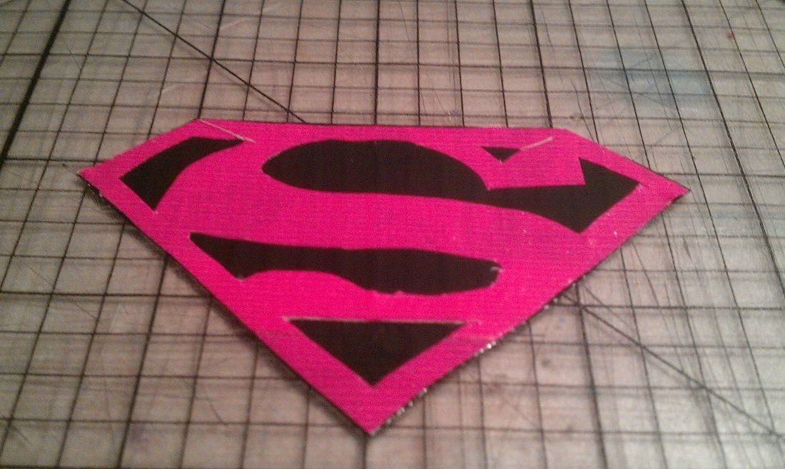 Magenta Superman Logo - duct tape superman logo tutorial (in hot pink and black) You