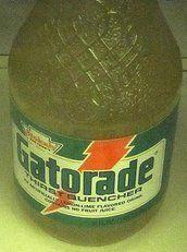 Old Gatorade Logo - Gatorade