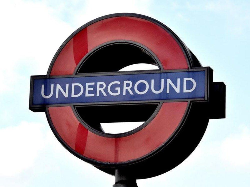 Row Red Star Logo - Woman threatened to knife baby in Tube train row, court told ...