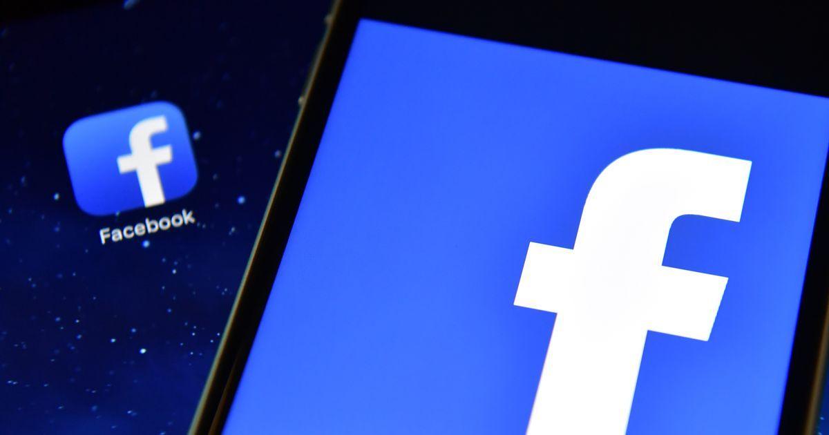 Facebook App Logo - Facebook login error UK: Social site DOWN as thousands of users ...