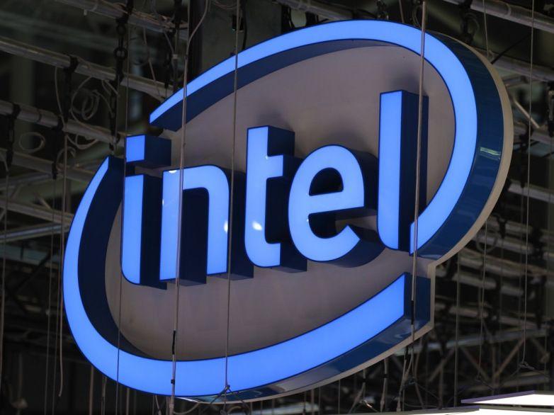 CPU Intel Logo - Intel just unveiled new Foveros 3D chip stacking tech and 10nm Sunny ...