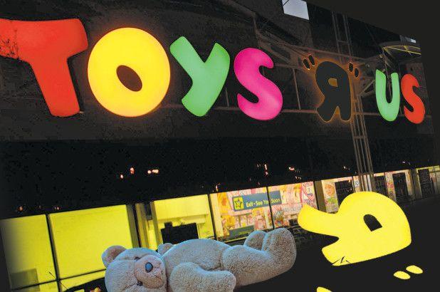 Old Toys R Us Logo - Toys R Us blames rivals for host of self-inflicted wounds
