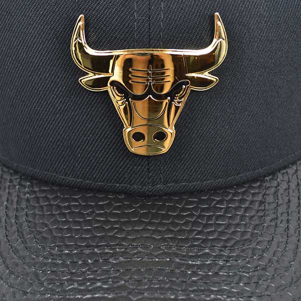 Black and Gold Bull Logo - Chicago Bulls Curve Brim Black Gold STRAPBACK Pro Standard NBA Hat
