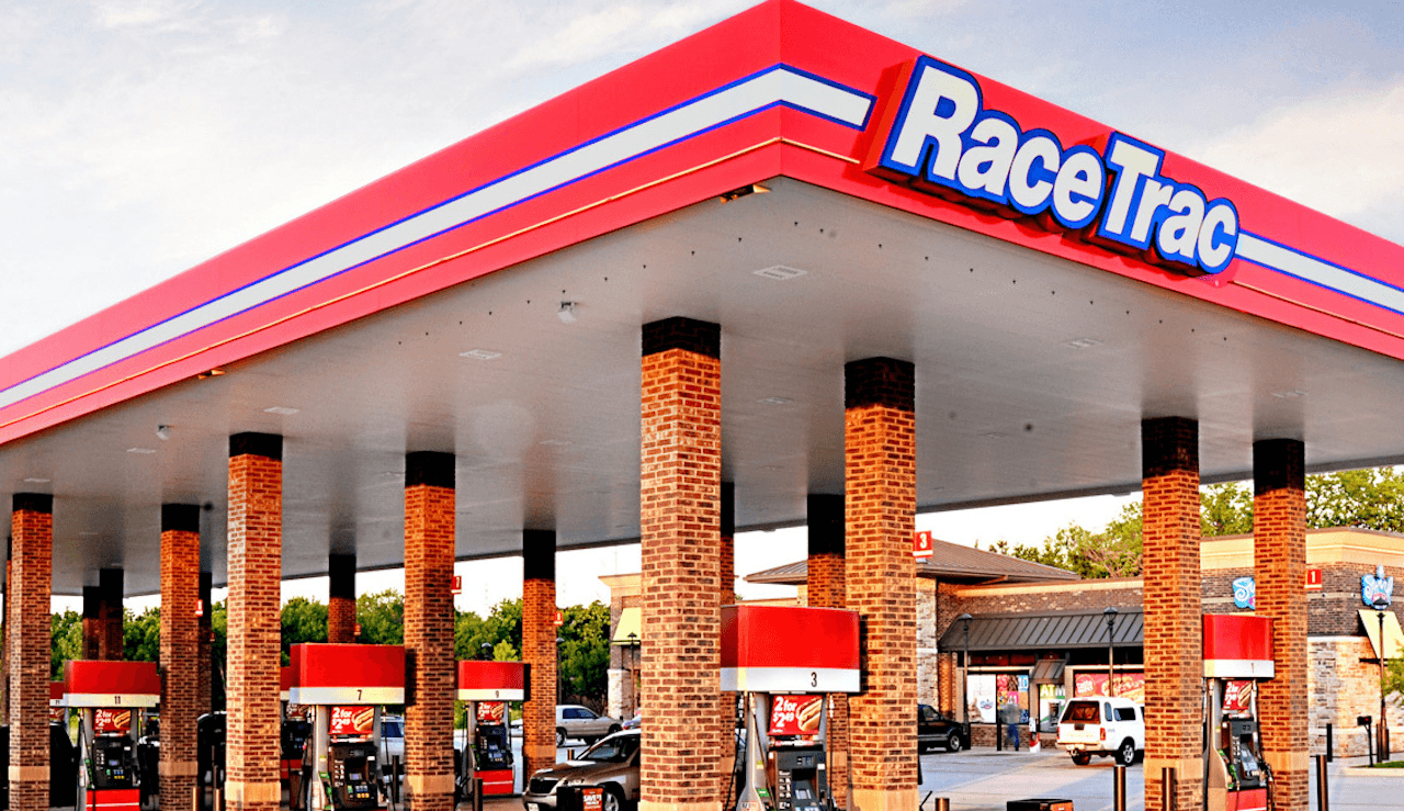 RaceTrac Gas Station Logo - How RaceTrac Drove Visits To Its Gas Station Convenience Stores 47 ...