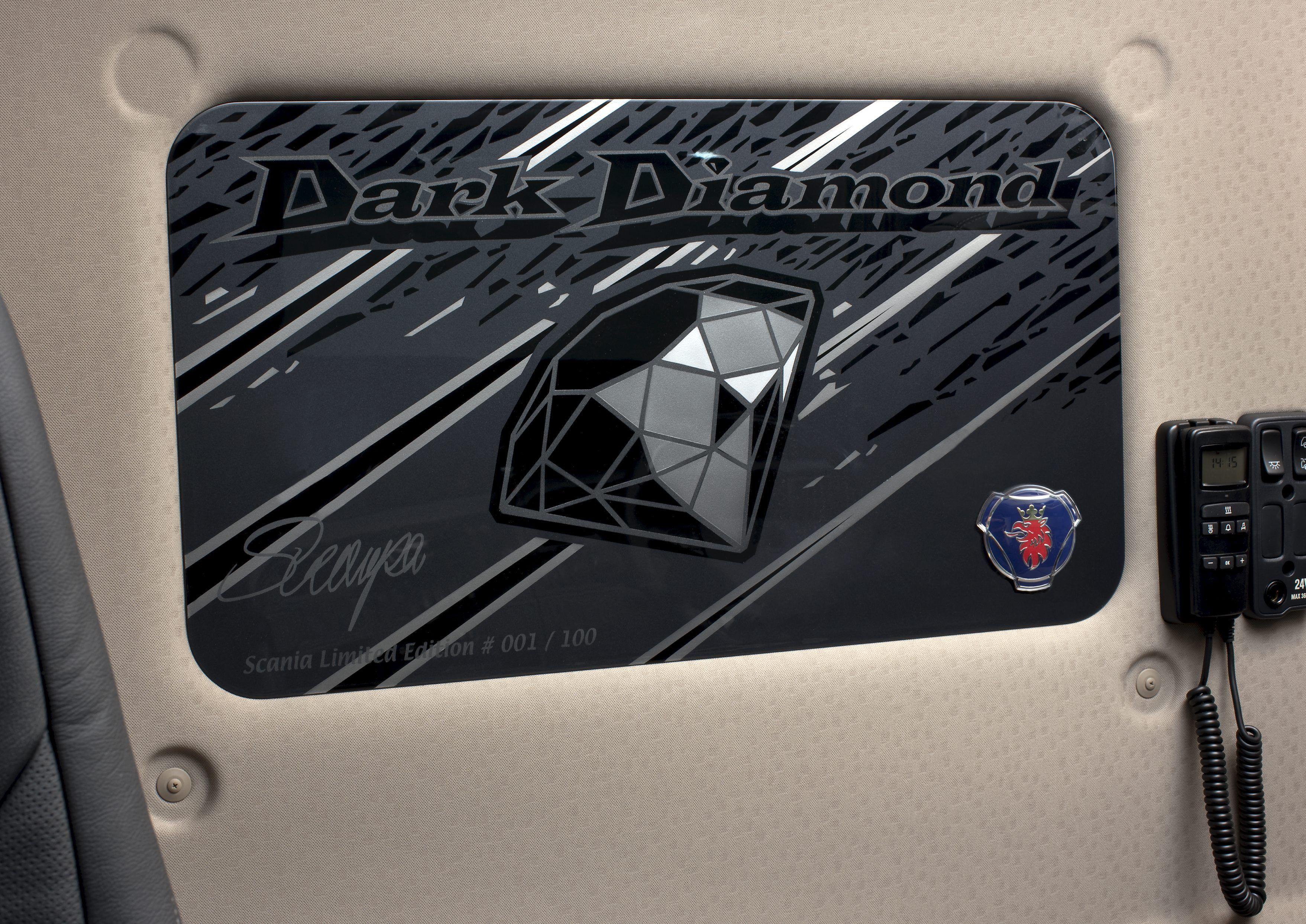 Dark Diamond Logo - Scania R620 