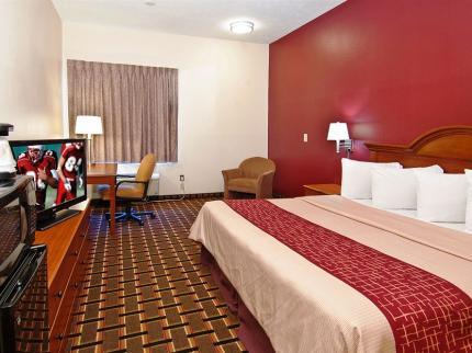 Red Roof Inn and Suites Logo - Red Roof Inn & Suites Jackson Deals & Reviews, Brandon