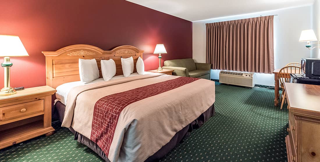 Red Roof Inn and Suites Logo - Cheap Hotels in Knoxville, TN. Red Roof Inn & Suites