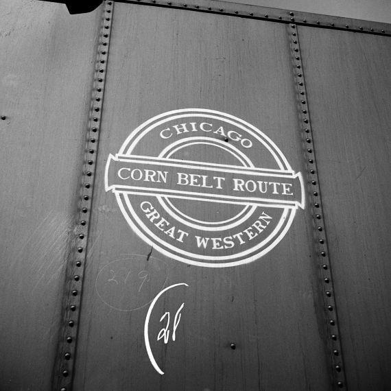RR Box Logo - Fallen Flags - Chicago Great Western RR emblem on side of box-car ...