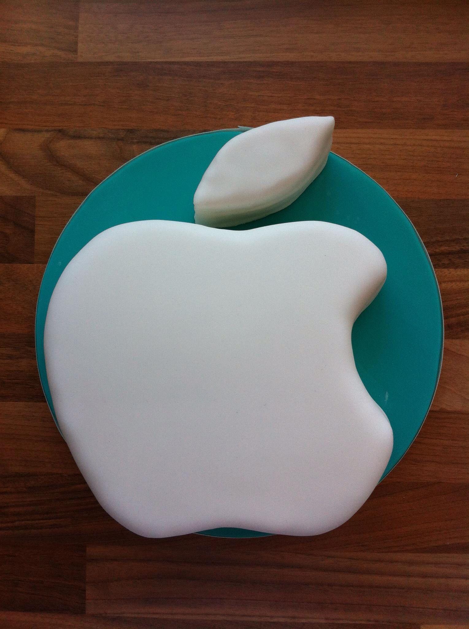 Round Apple Logo - Apple Logo Cake - made for my Apple mad husbands 30th birthday. Hand ...