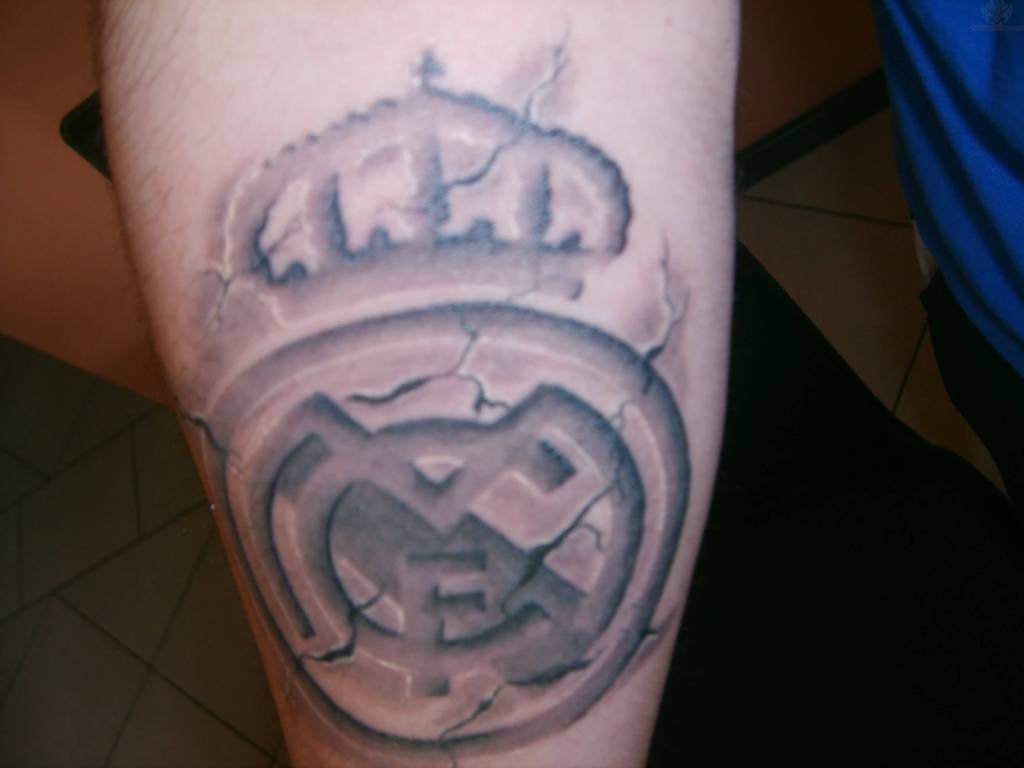 Simple Grey Logo - Simple Grey Ink Real Madrid Logo Tattoo Design - Golfian.com