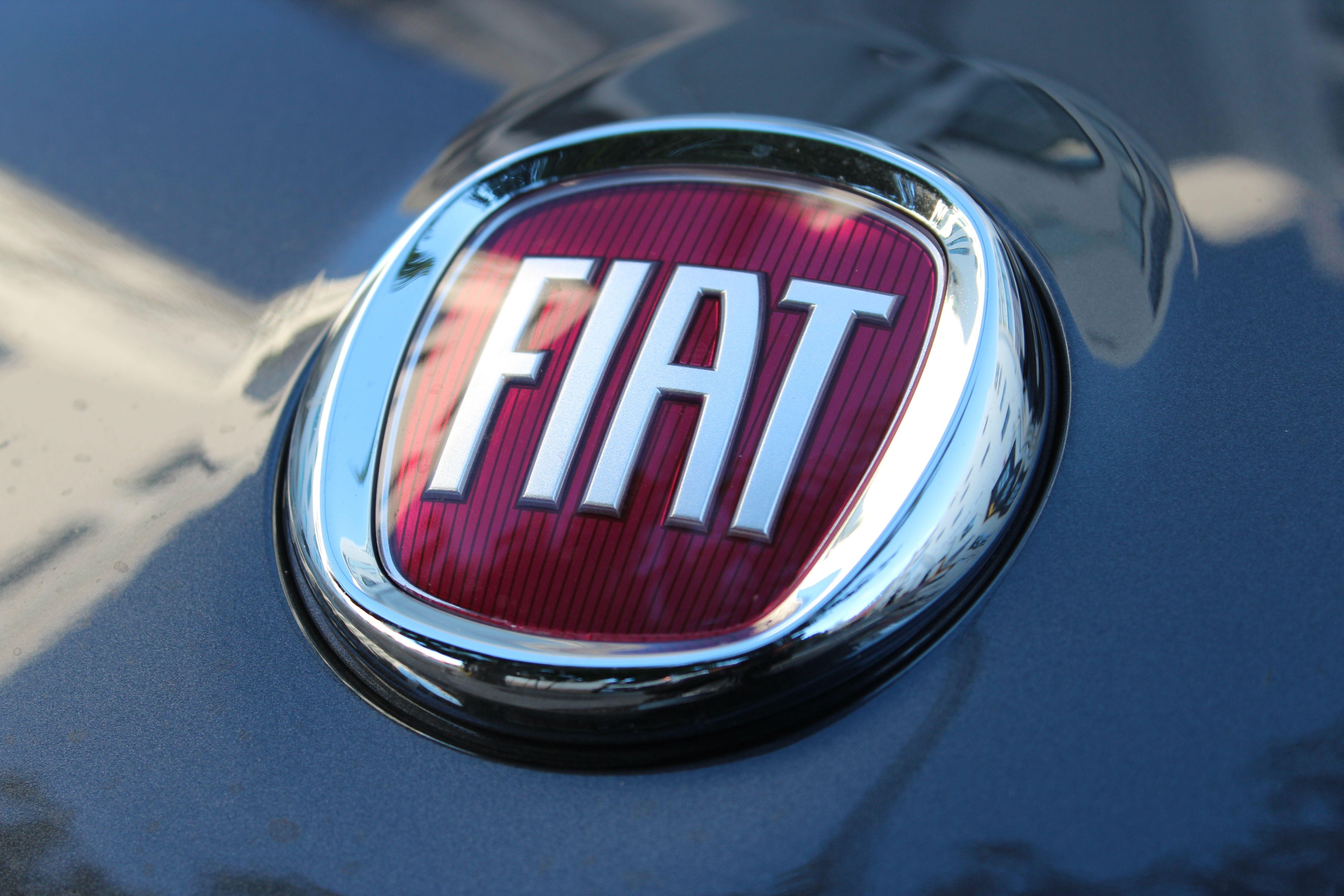 Old Miata Logo - 2017 Fiat 124 vs. 2016 Mazda MX-5: What two Miata faithfuls think of ...